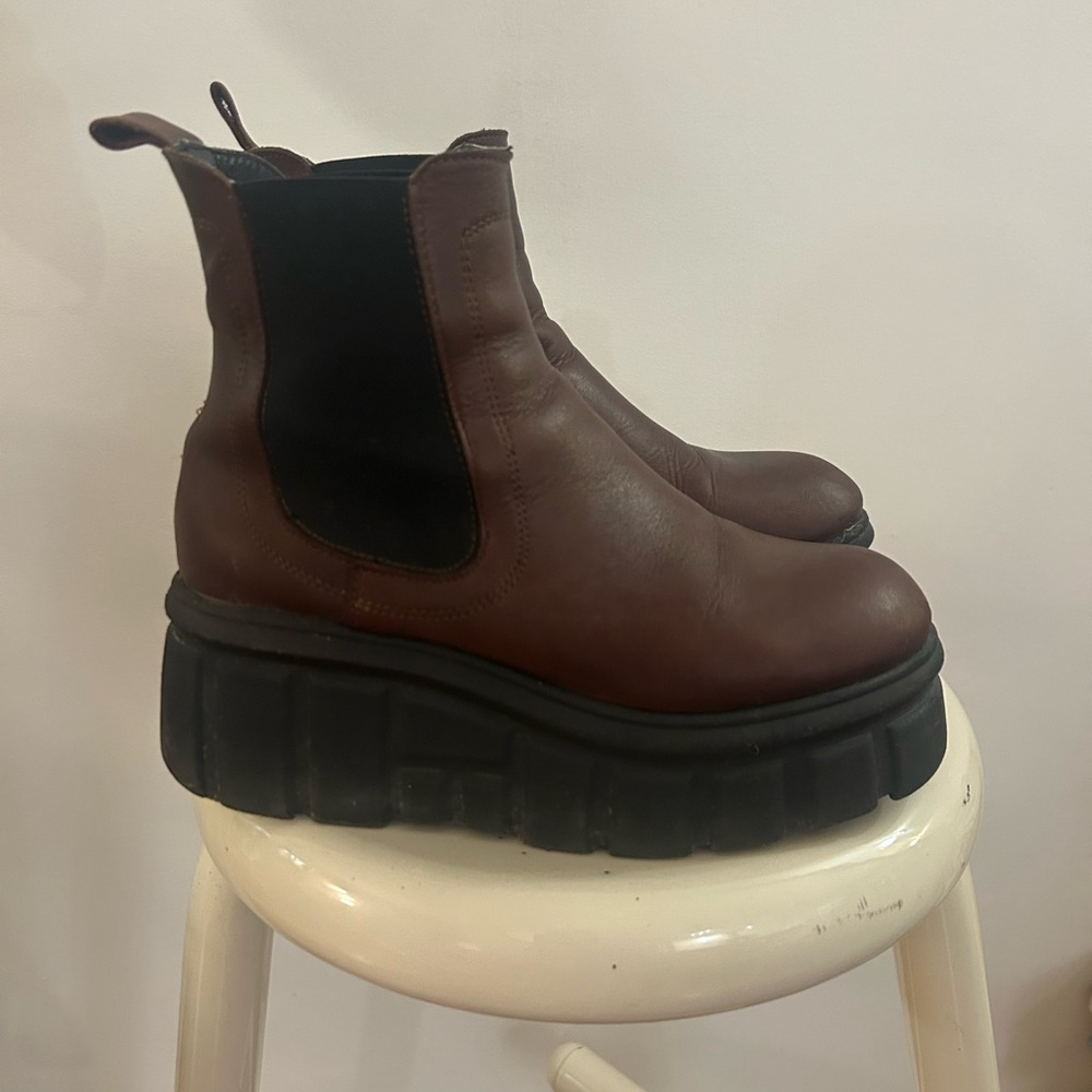 Platform Boots - Picture 7 of 8